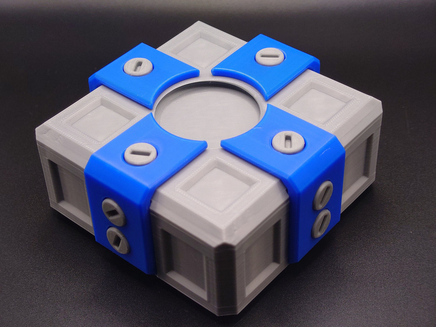 3D Printed Annoying Gift Box