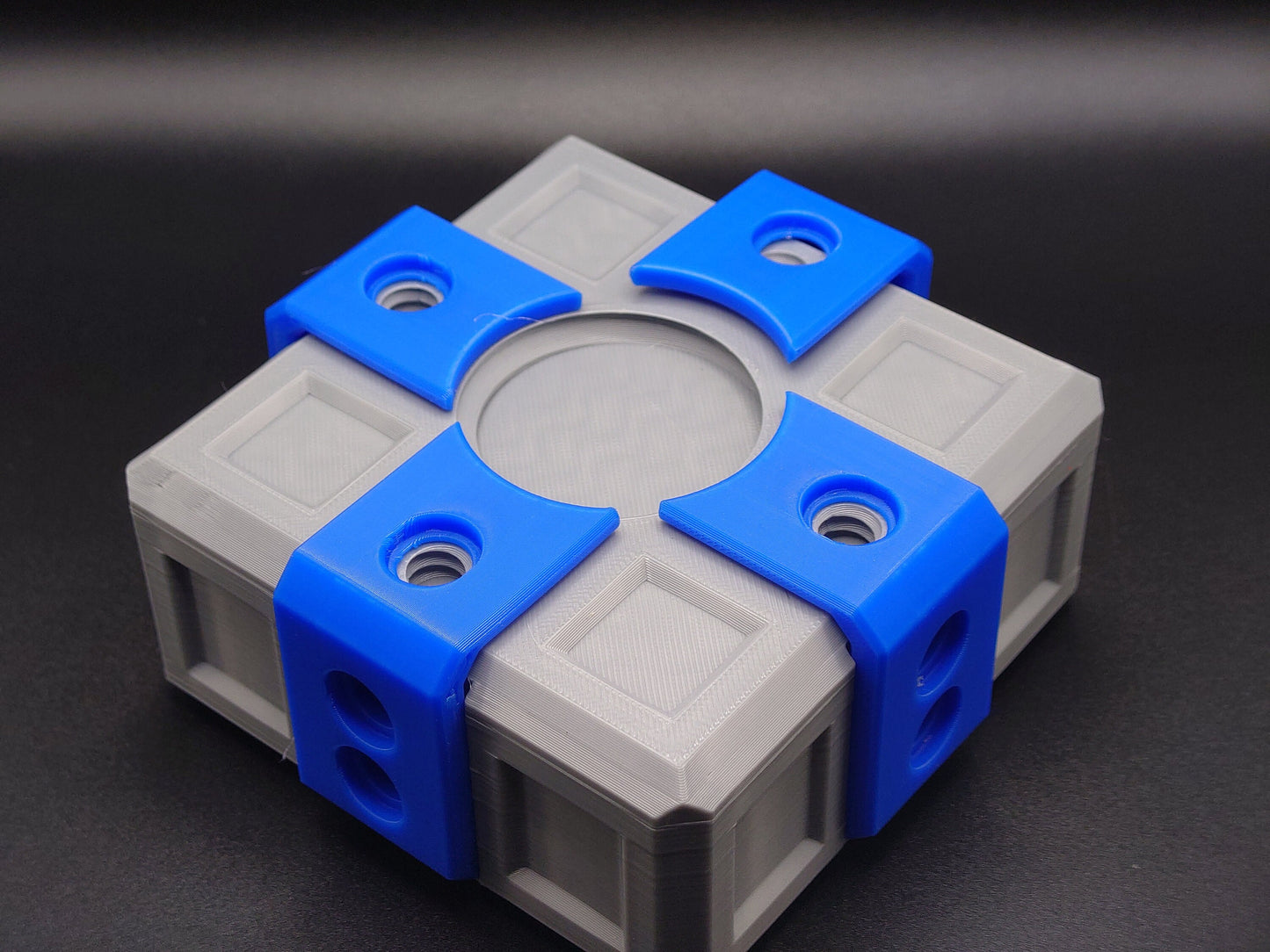 3D Printed Annoying Gift Box
