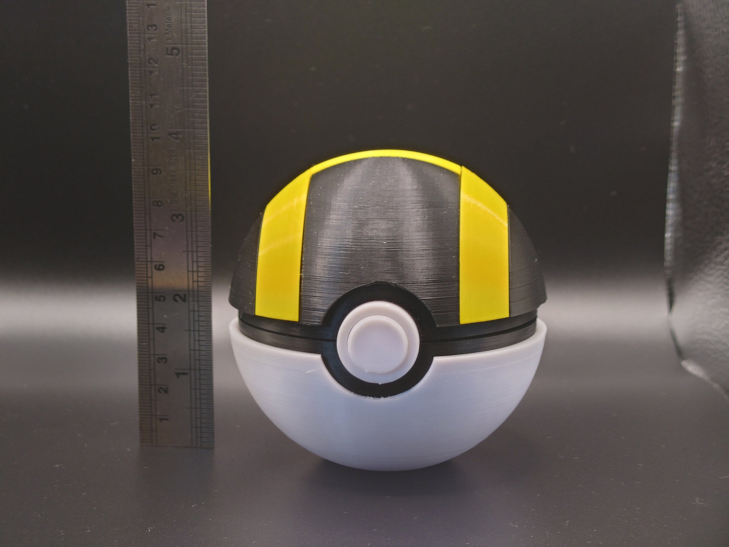 Pokemon Ultra Ball Nintendo Switch / switch 2 Game Card & Micro SD Holder
